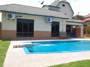 Гостиница Villa with Private Swimming Pool  Мелака